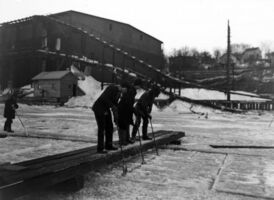 Ice Harvesting on the Bar Bridge